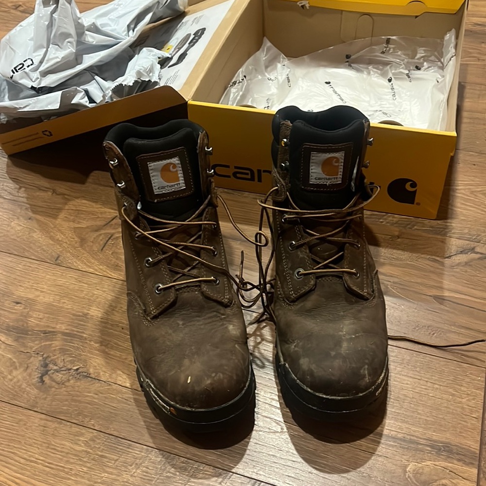 Like new‼️ Carhartt ground force 6” waterproof boots